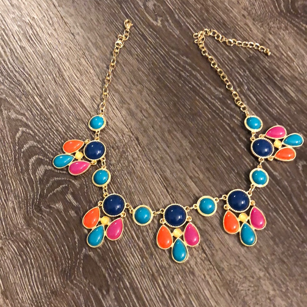 Statement necklace! Vibrant colors to spice up an outfit!